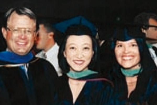 田中ウルヴェ京の旦那 夫 は誰 逆プロポーズした理由がヤバかった Basement Picks