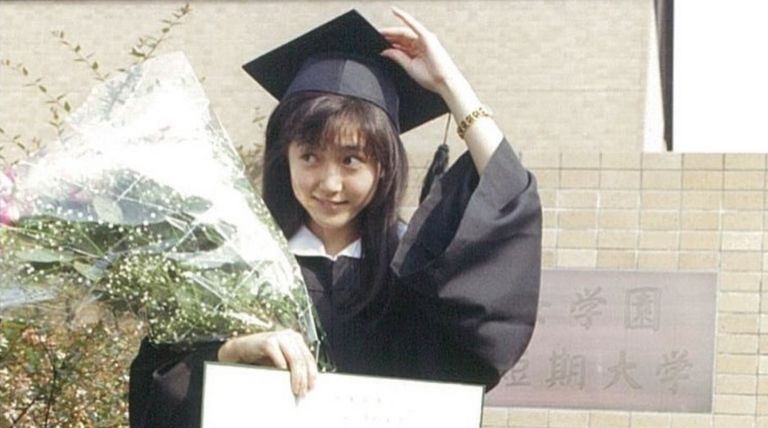 生稲晃子の卒業写真